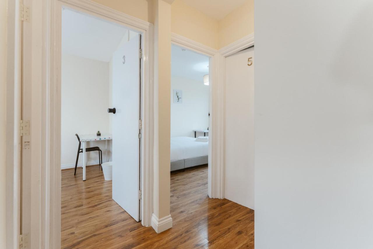 Mile End Rooms 57A Londen Buitenkant foto