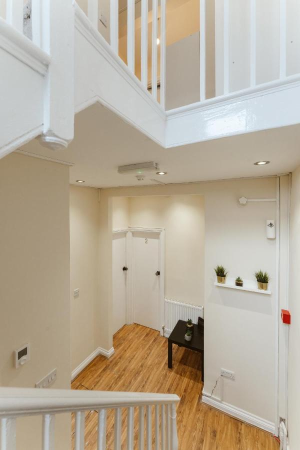 Mile End Rooms 57A Londen Buitenkant foto
