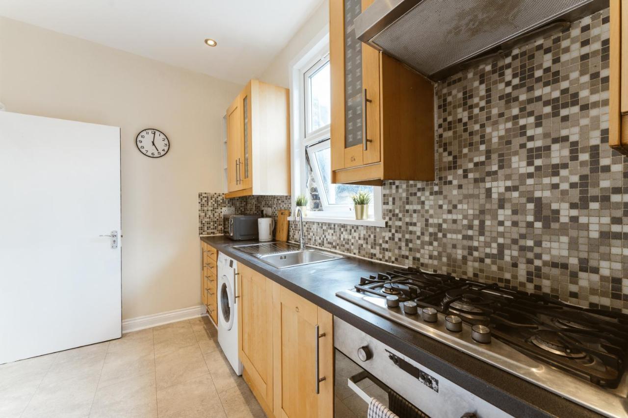 Mile End Rooms 57A Londen Buitenkant foto