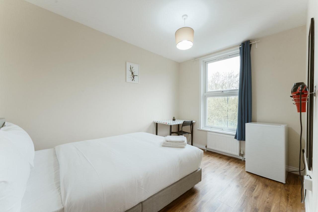 Mile End Rooms 57A Londen Buitenkant foto